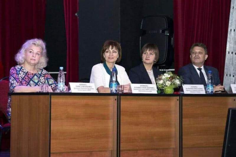  В столице Таймыра чествовали заслуженных педагогов муниципального района 